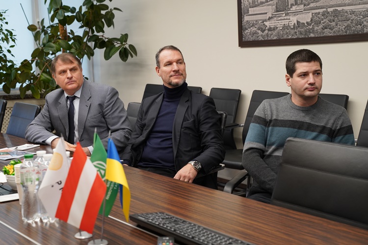 Які потрібні студенту у Австрії?